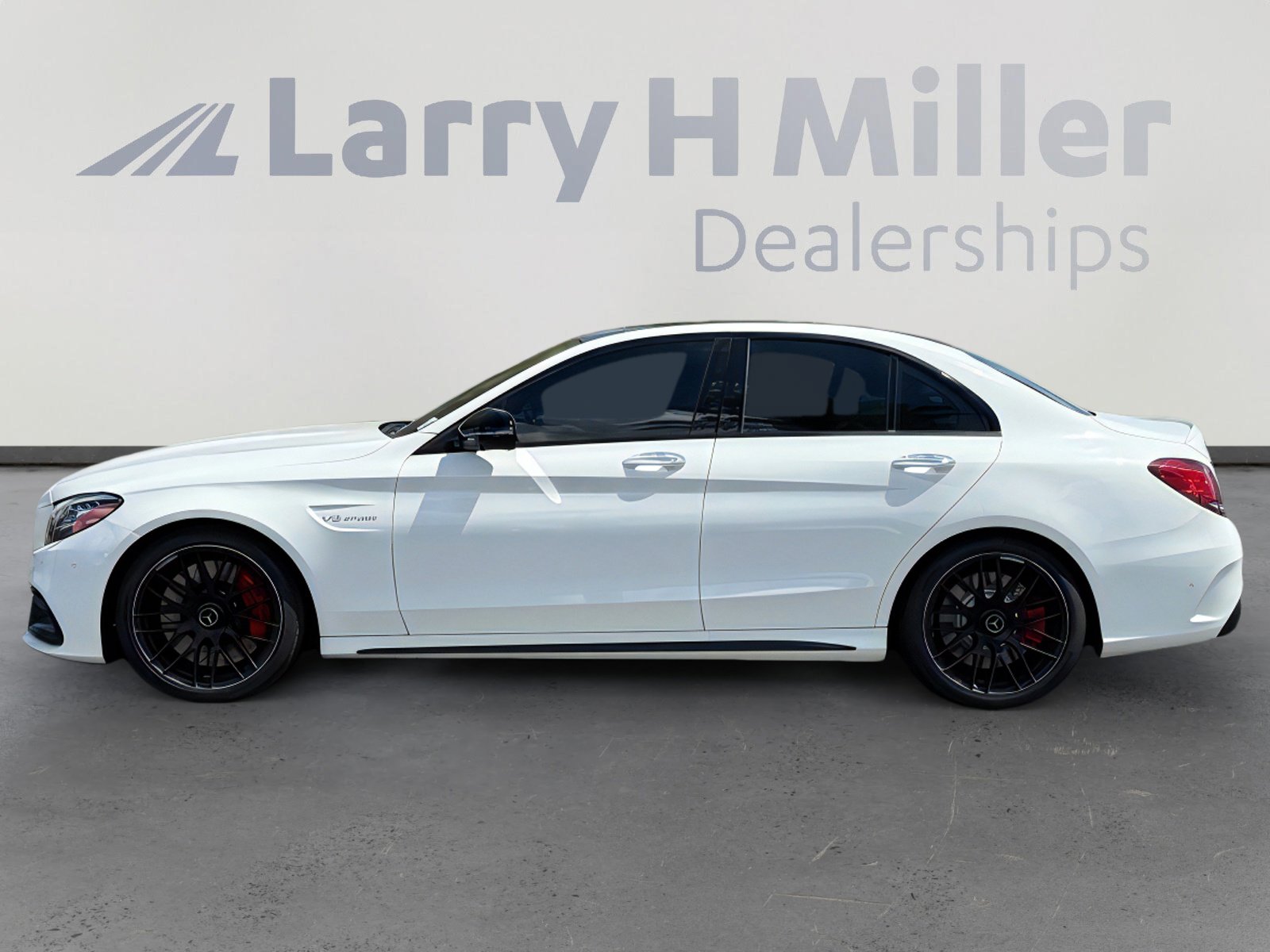 2019 Mercedes Benz C AMG 63 S photo 2