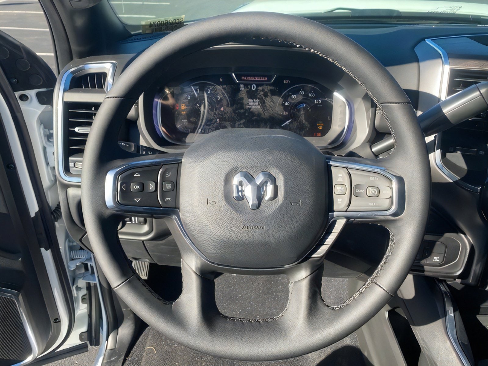 2026 RAM 3500 Laramie - Photo 14