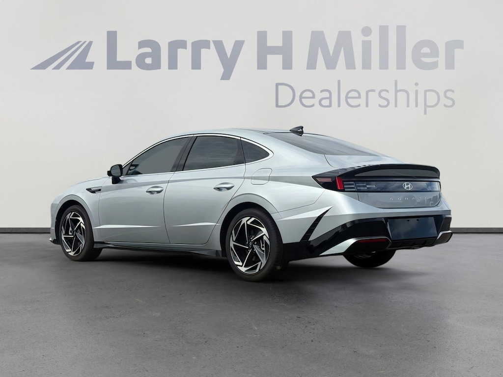 Used 2024 Hyundai Sonata SEL Sedan