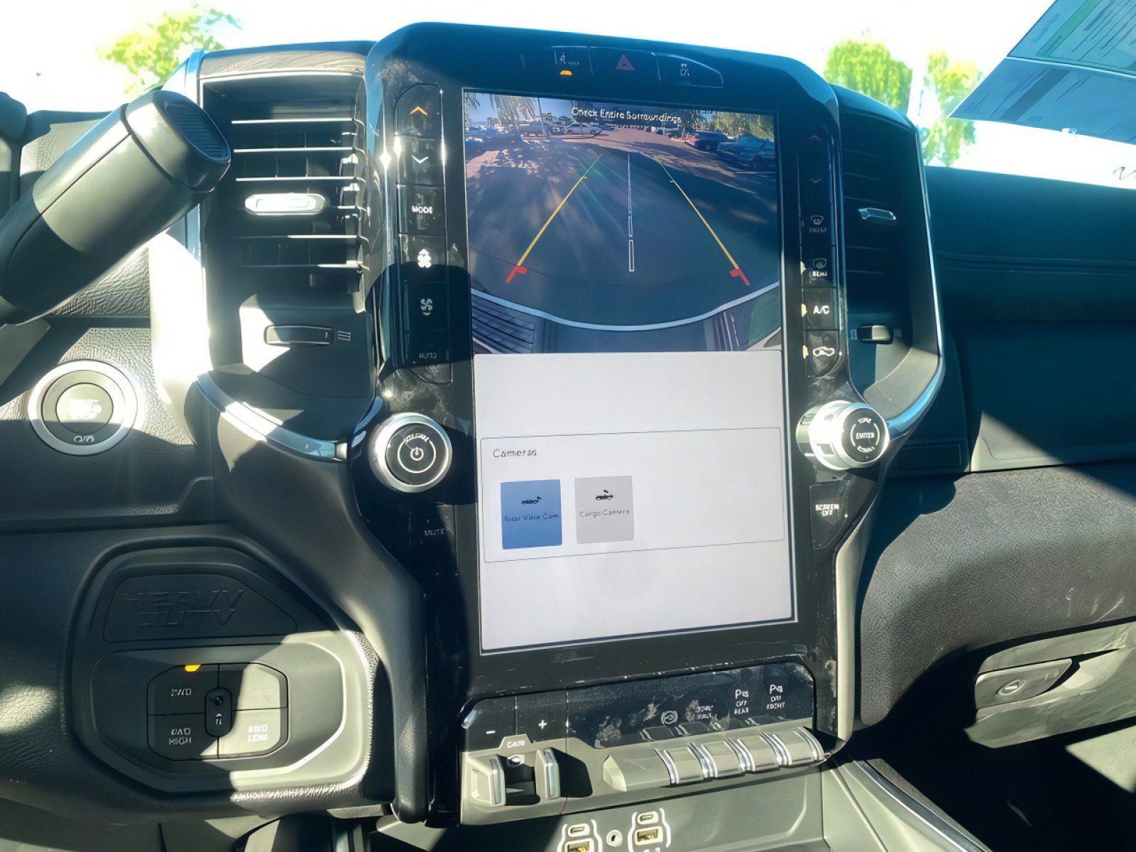 2026 RAM 3500 Laramie - Photo 20