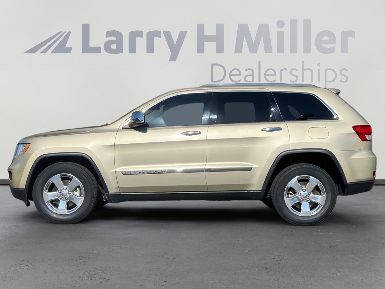 Used 2011 Jeep Grand Cherokee Limited with VIN 1J4RS5GG1BC671951 for sale in Surprise, AZ