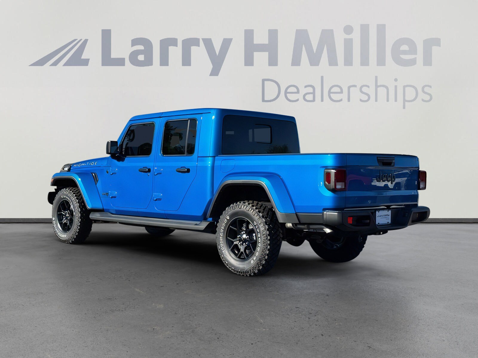 2025 Jeep Gladiator Sport photo 3