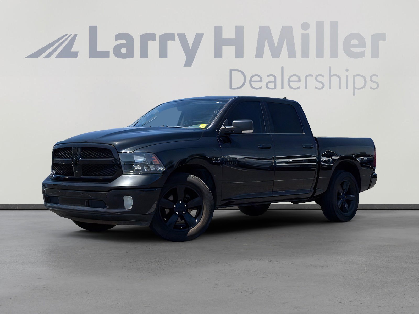 2018 RAM 1500 Big Horn Crew Cab 5'7's photo