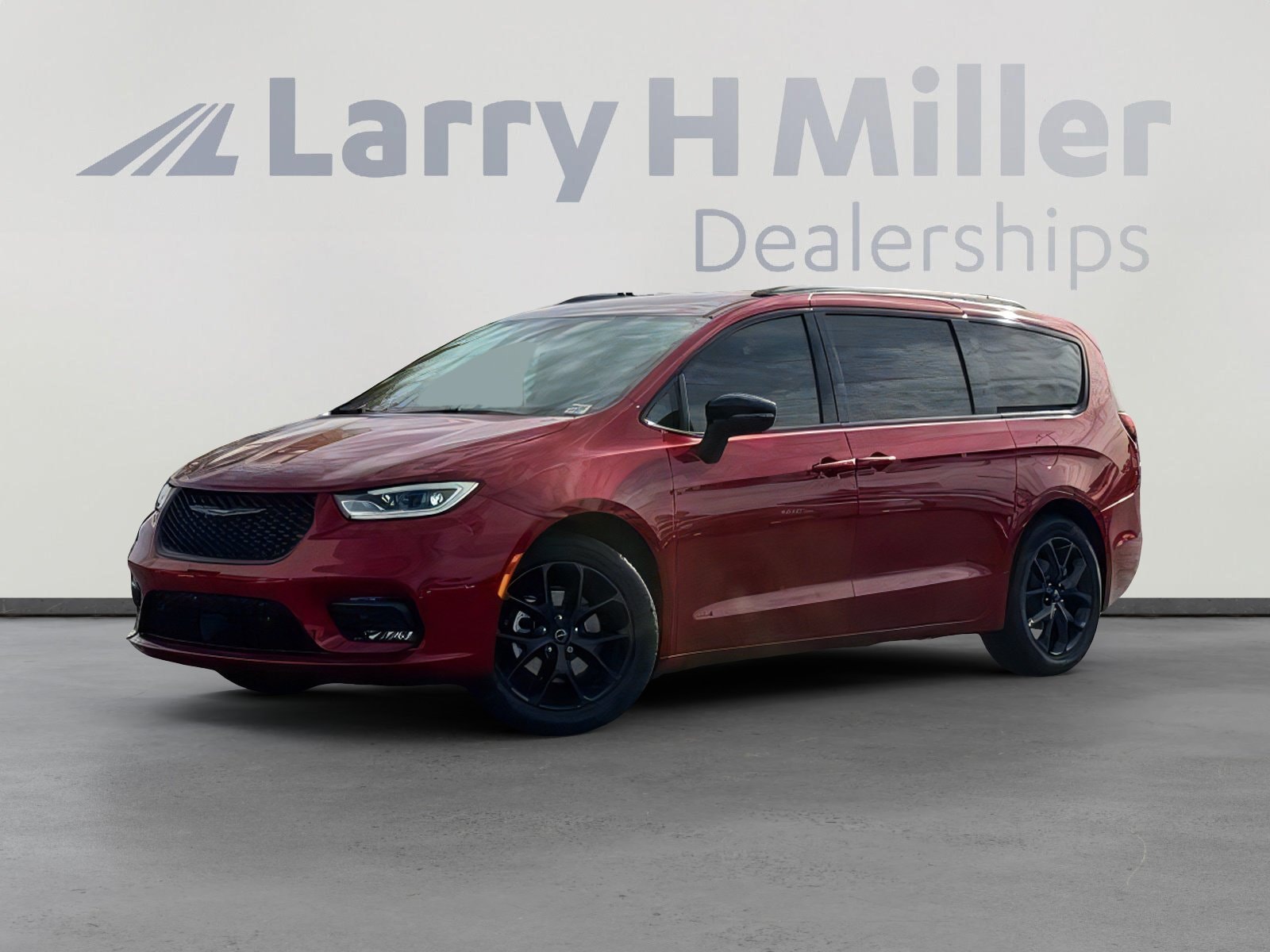 2026 Chrysler Pacifica Select's photo