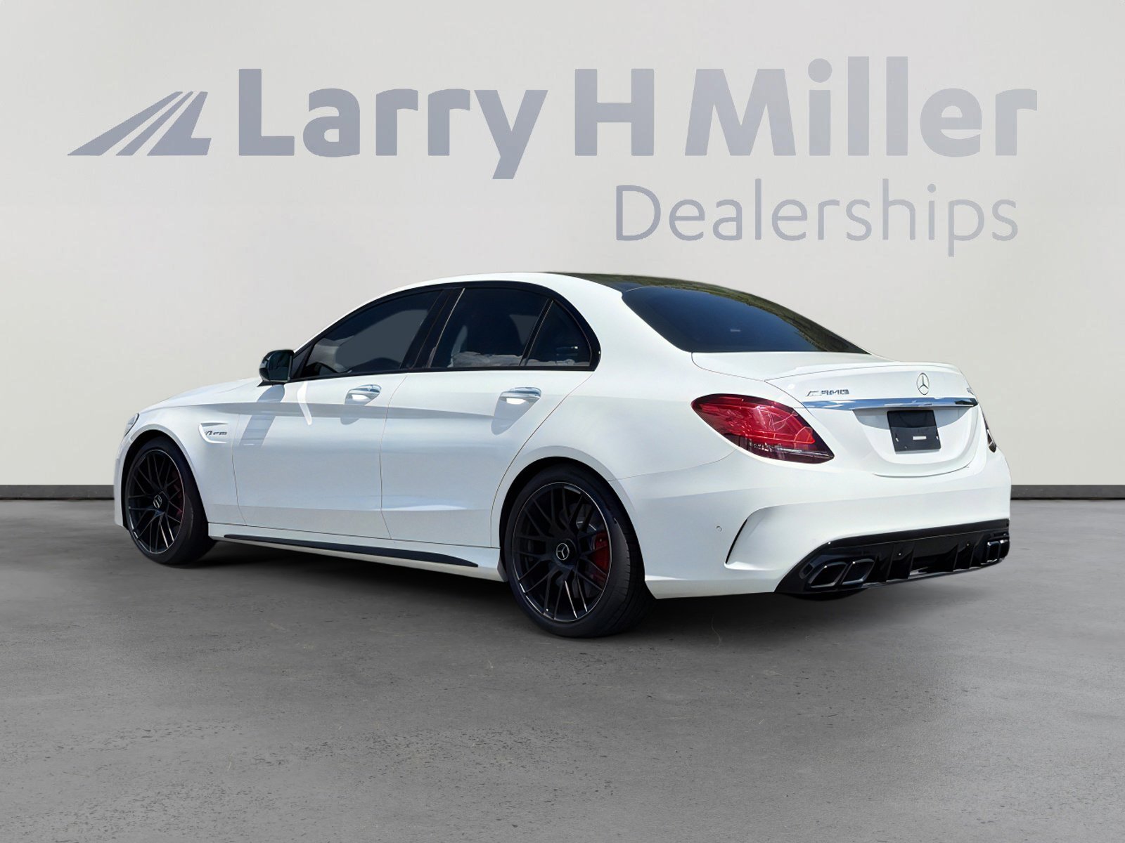 2019 Mercedes Benz C AMG 63 S photo 3