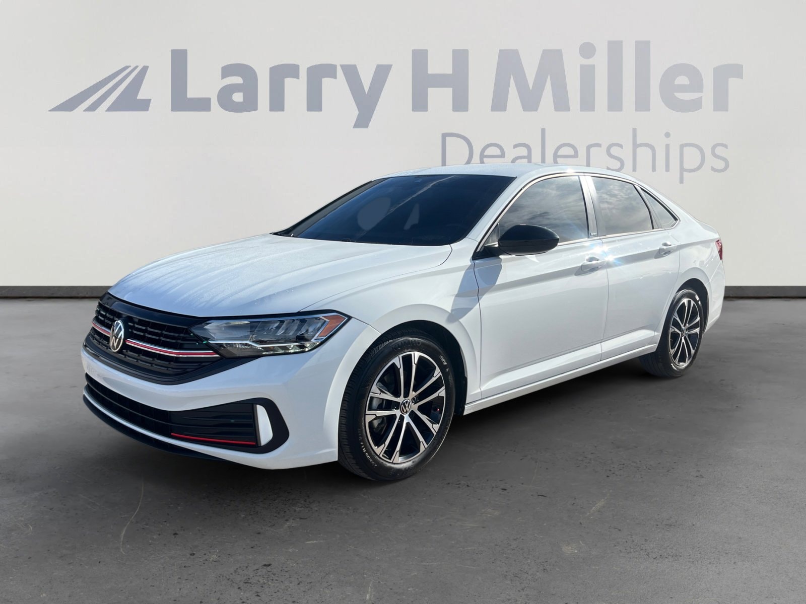 2024 Volkswagen Jetta Sport's photo