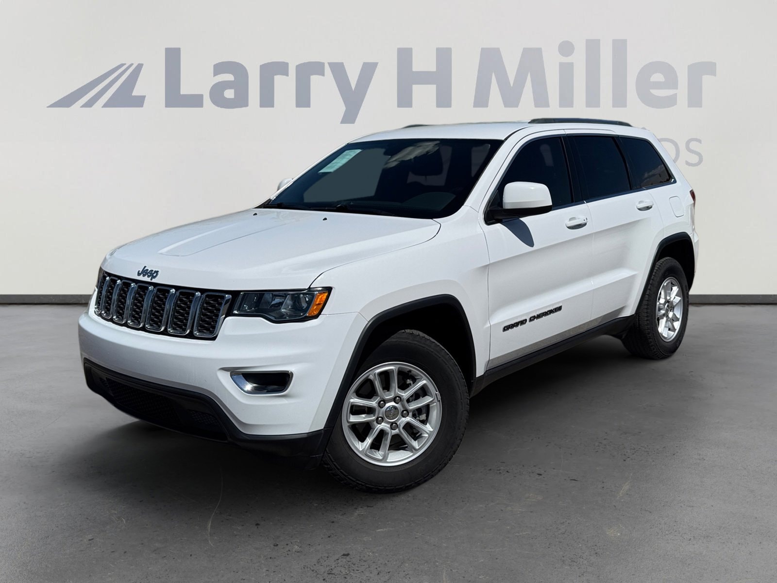 2019 Jeep Grand Cherokee Laredo E's photo