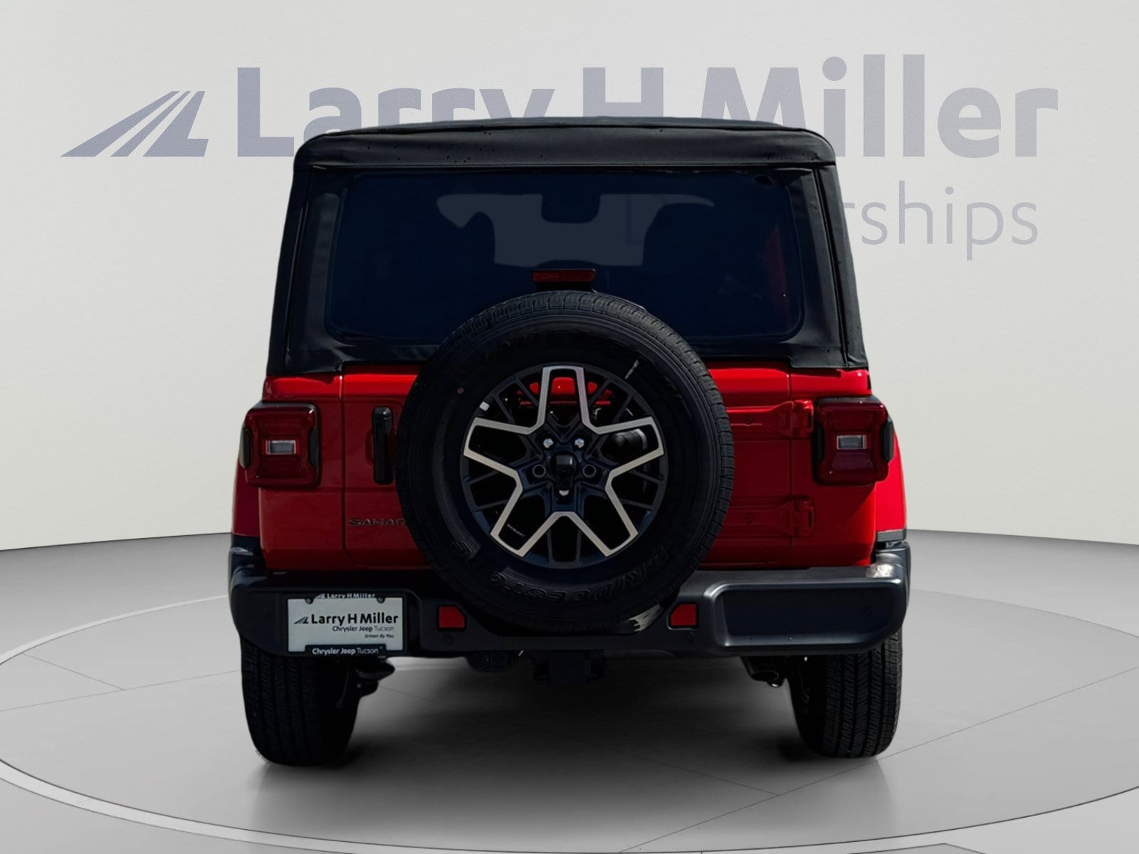 2026 Jeep Wrangler 4-Door Sahara - Photo 5