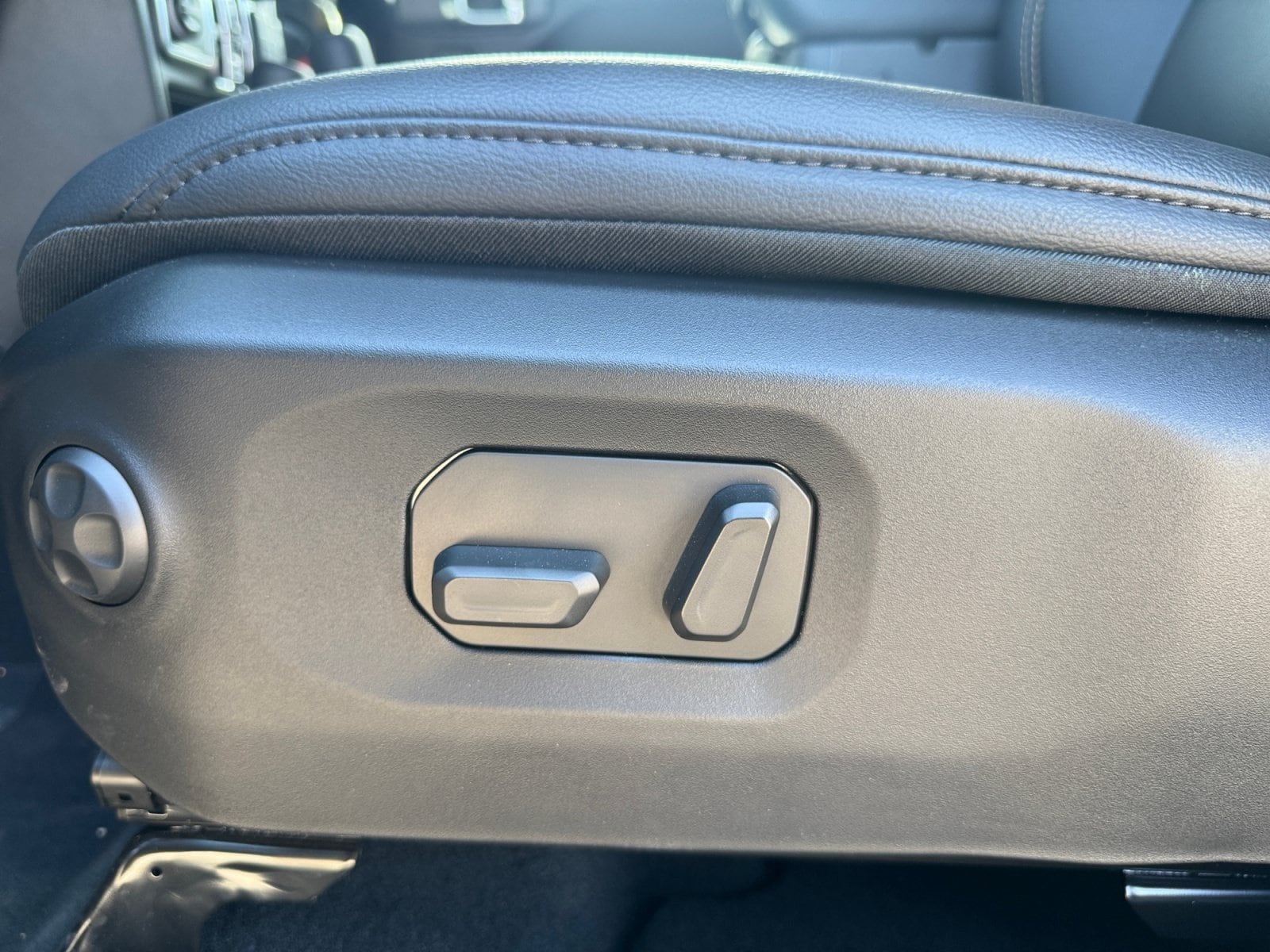 2026 Jeep Wrangler 4-Door Sahara - Photo 15