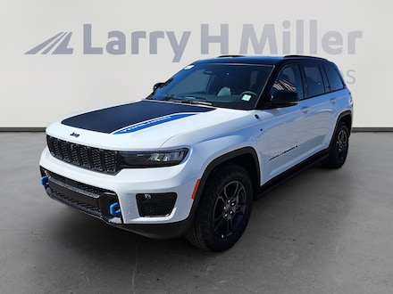 Featured New 2025 Jeep Grand Cherokee 4xe Trailhawk 4 Door Sport Utility 4x4 for sale near you in Tucson, AZ