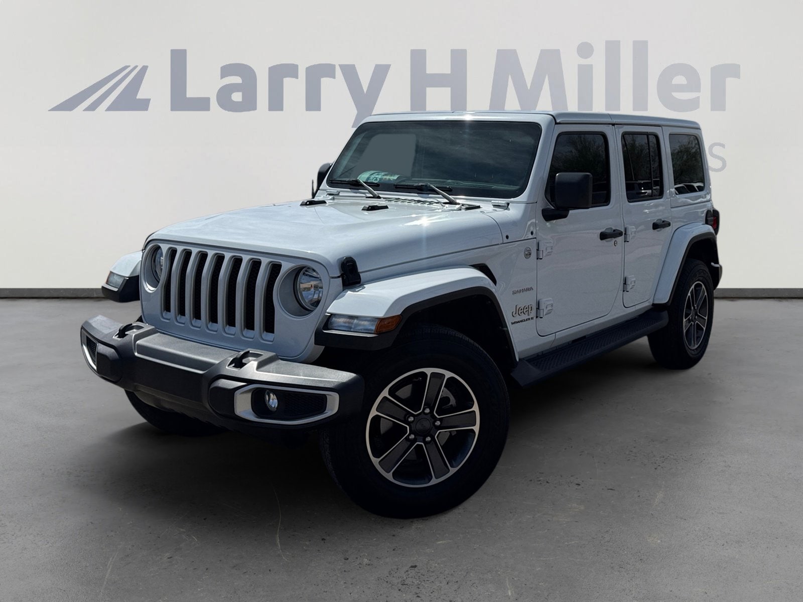2023 Jeep Wrangler Sahara's photo