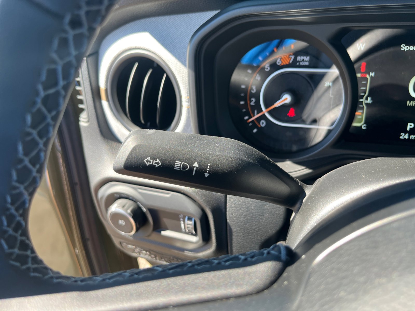 2025 Jeep Wrangler 4-Door Sport S - Photo 13