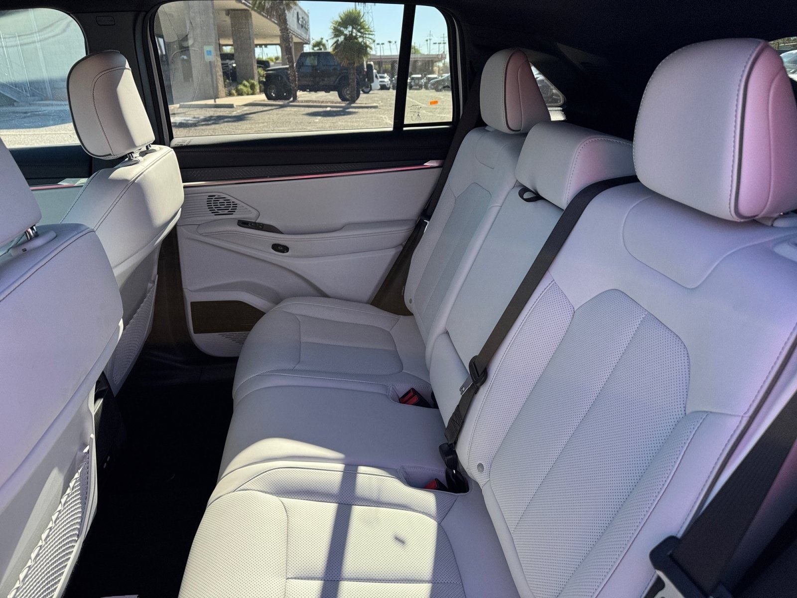 2025 Jeep Wagoneer S Limited - Photo 18
