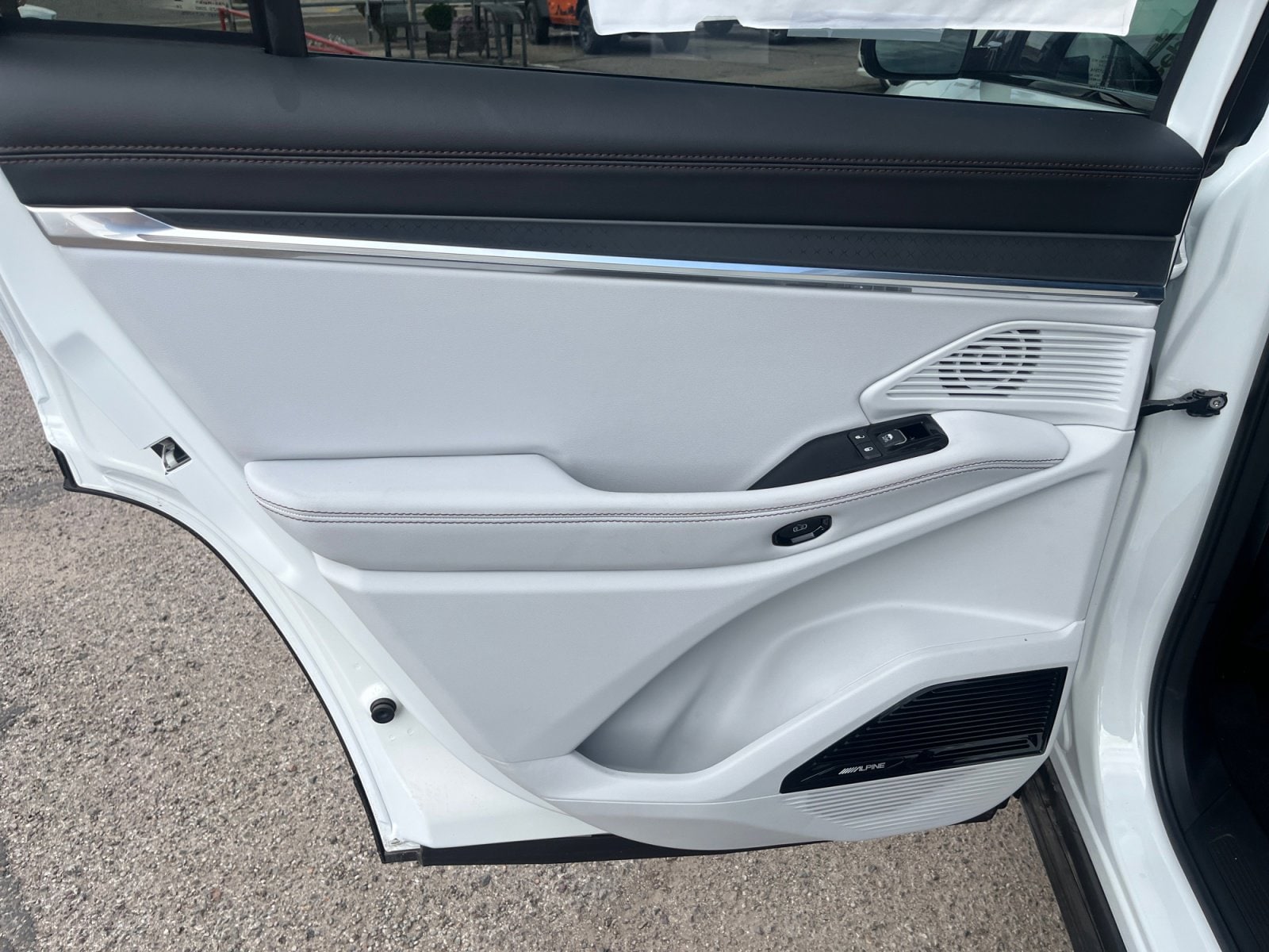 2025 Jeep Wagoneer S Limited - Photo 17