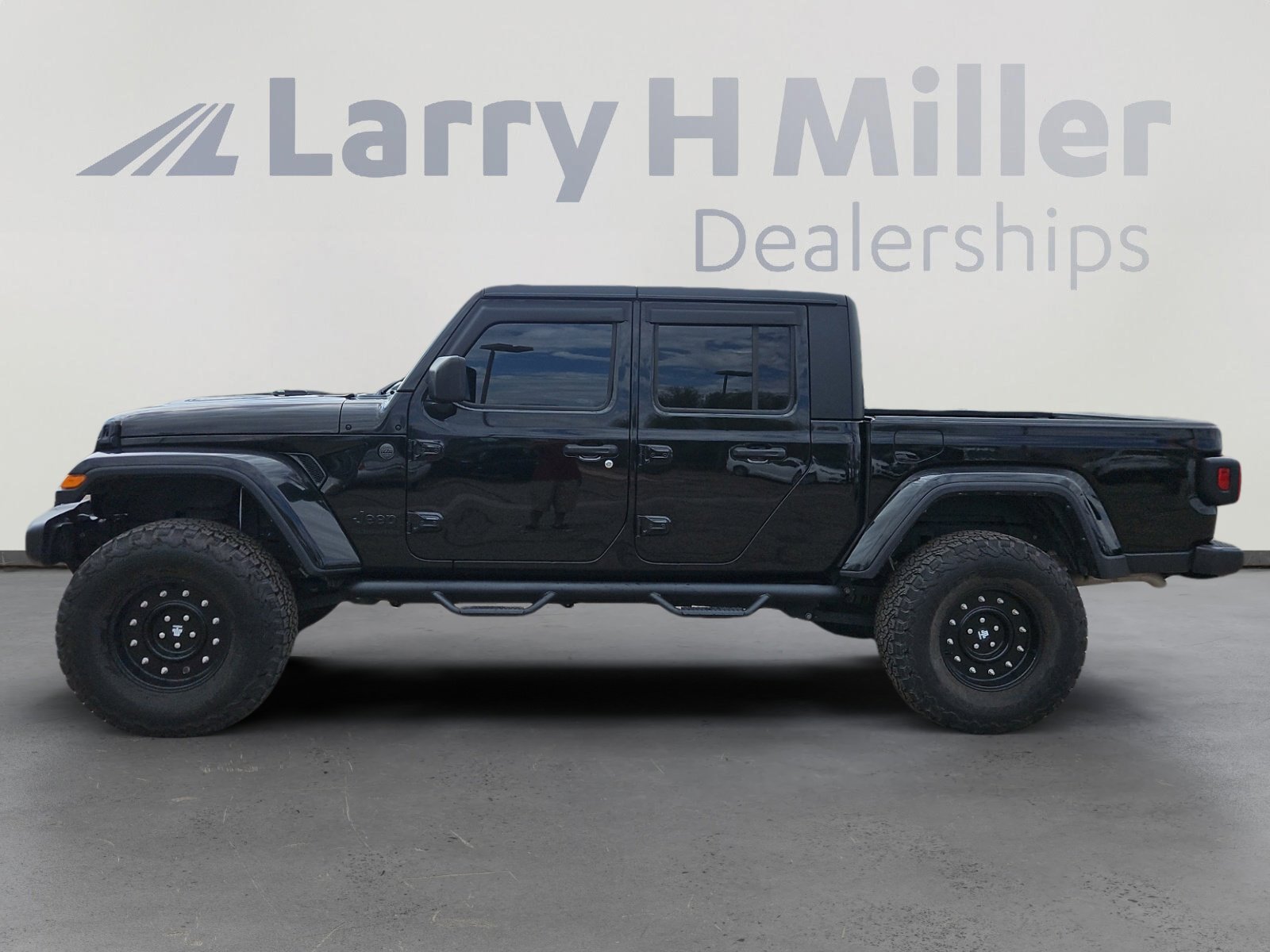 2022 Jeep Gladiator Sport photo 3