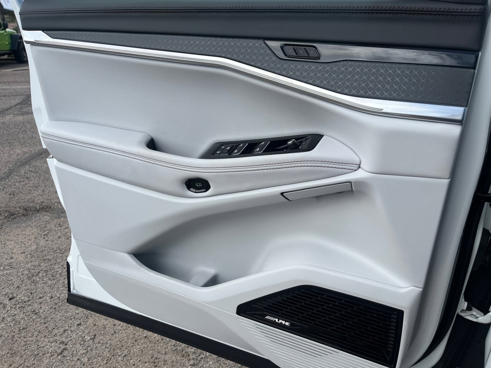 2025 Jeep Wagoneer S Limited - Photo 14