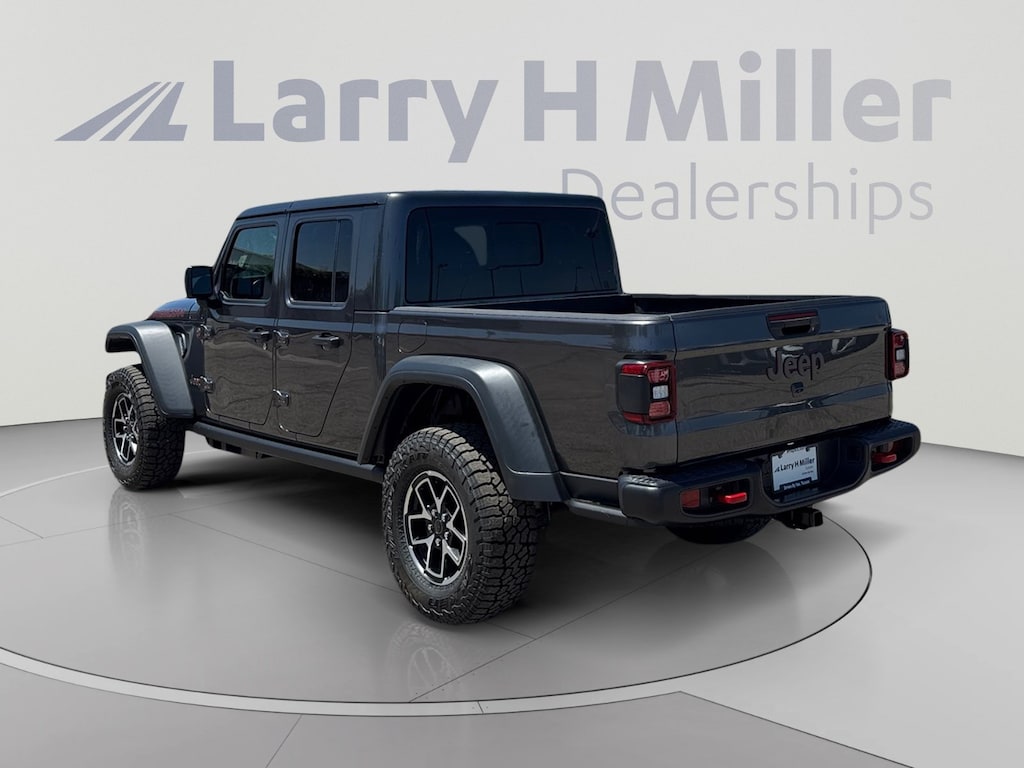 New 2026 Jeep Gladiator Rubicon 4 Door Pickup