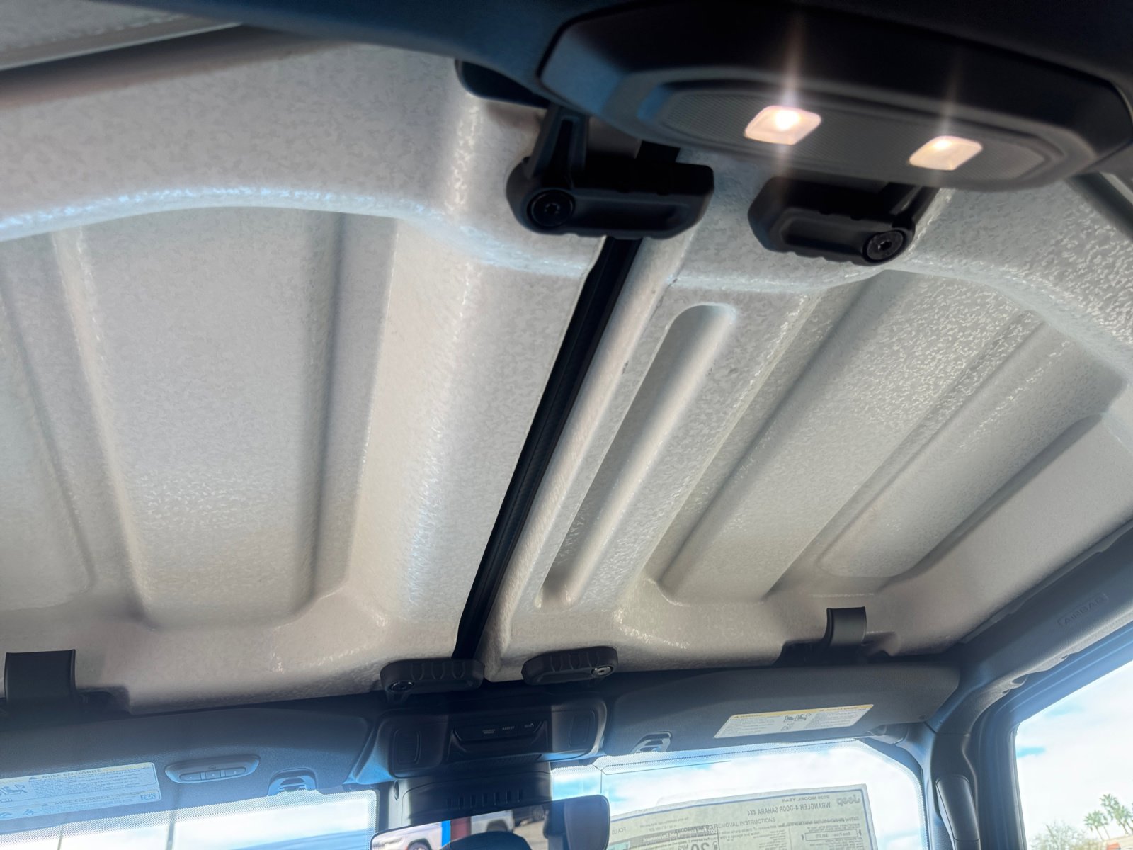 2025 Jeep Wrangler 4-Door Sahara - Photo 34