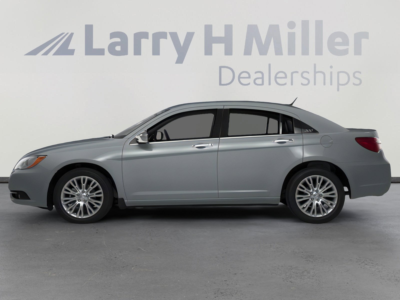 2014 Chrysler 200 Touring photo 4