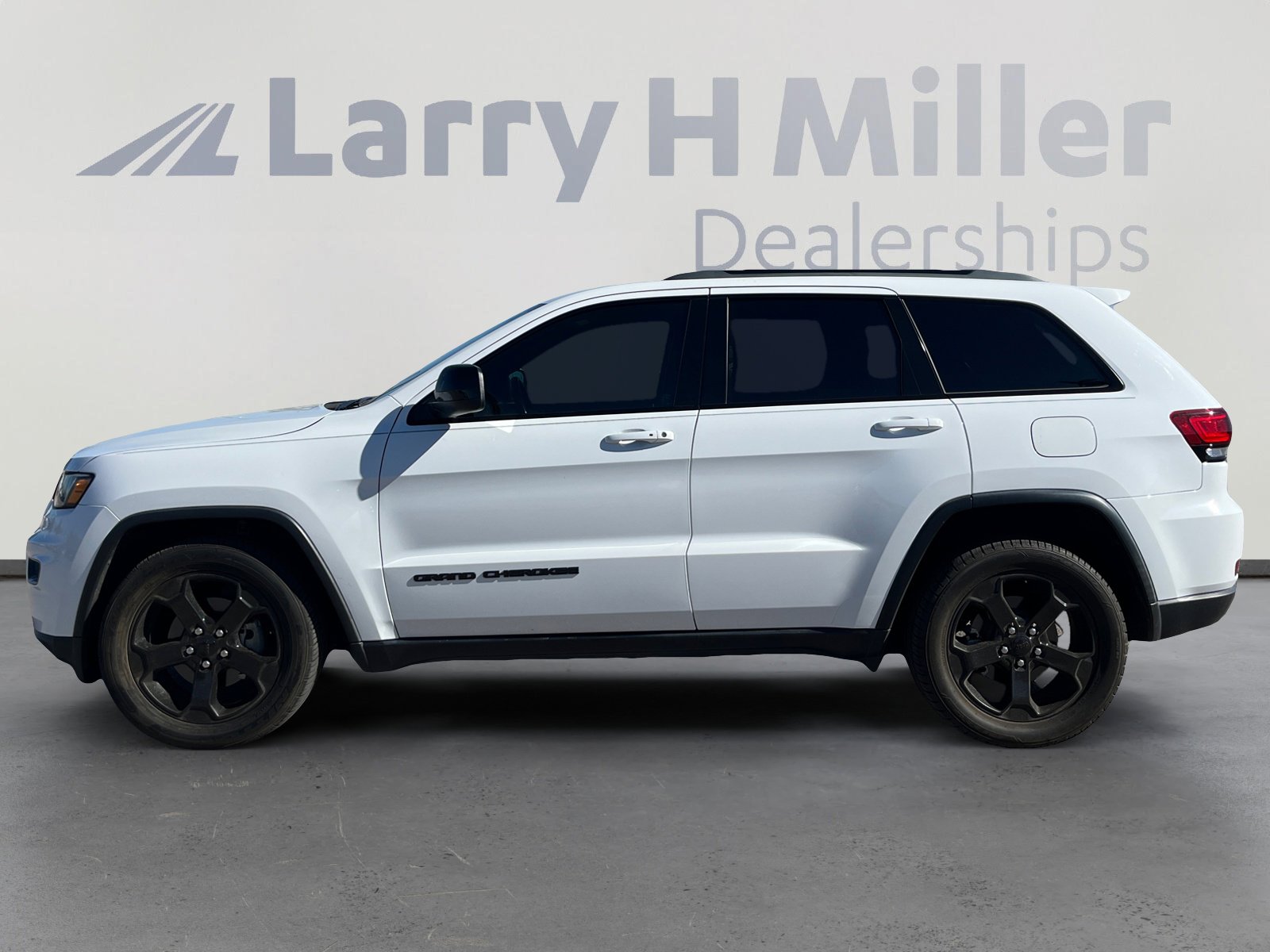 2018 Jeep Grand Cherokee Laredo Upland photo 3