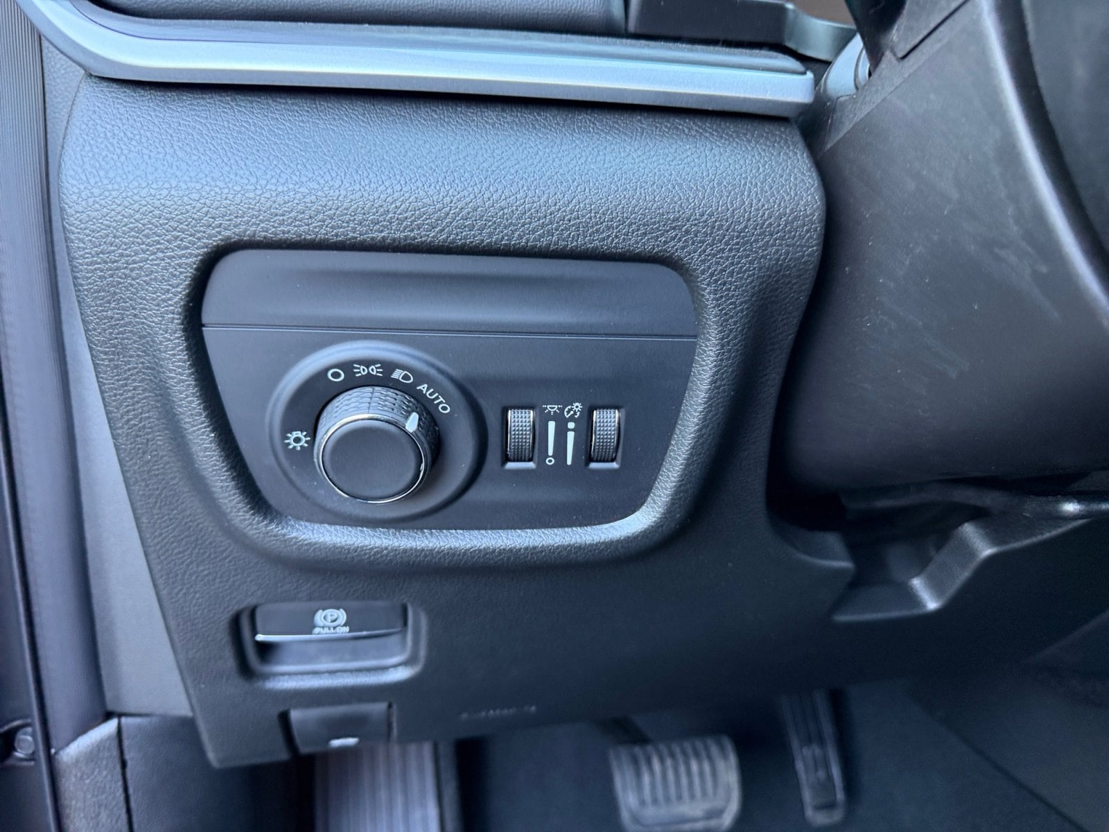 2025 Jeep Grand Cherokee Laredo - Photo 18