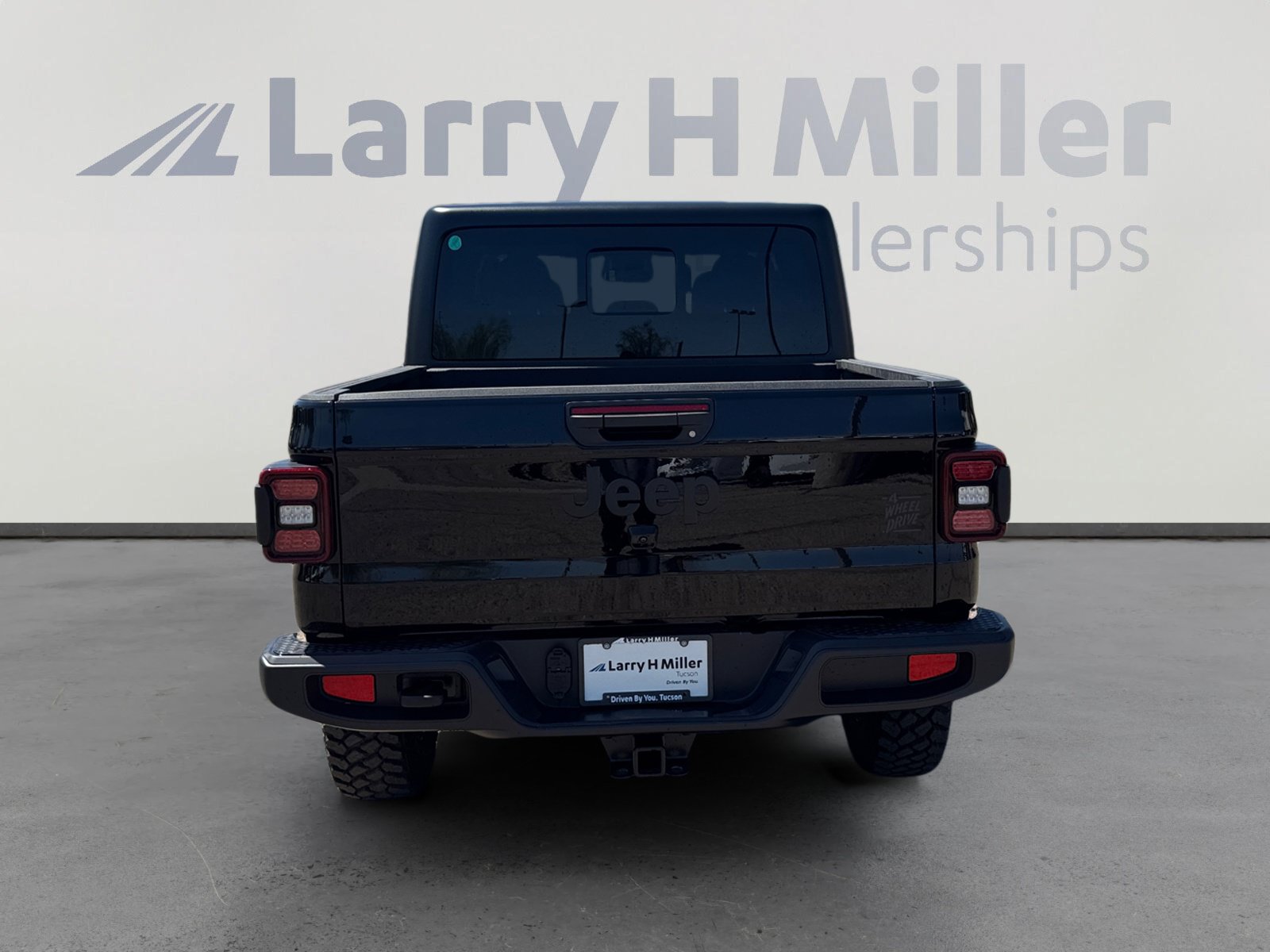 New 2026 Jeep Gladiator Willys 4 Door Pickup