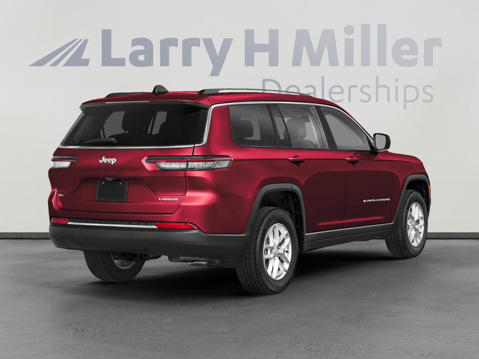 2025 Jeep Grand Cherokee Laredo X photo 3