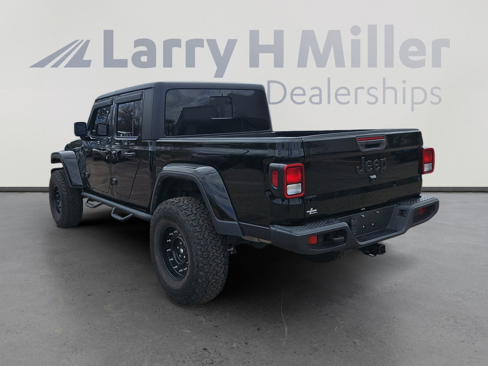 2022 Jeep Gladiator Sport photo 4