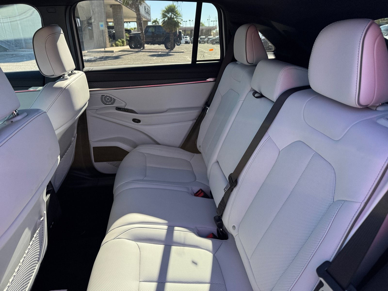 2025 Jeep Wagoneer S Limited - Photo 18