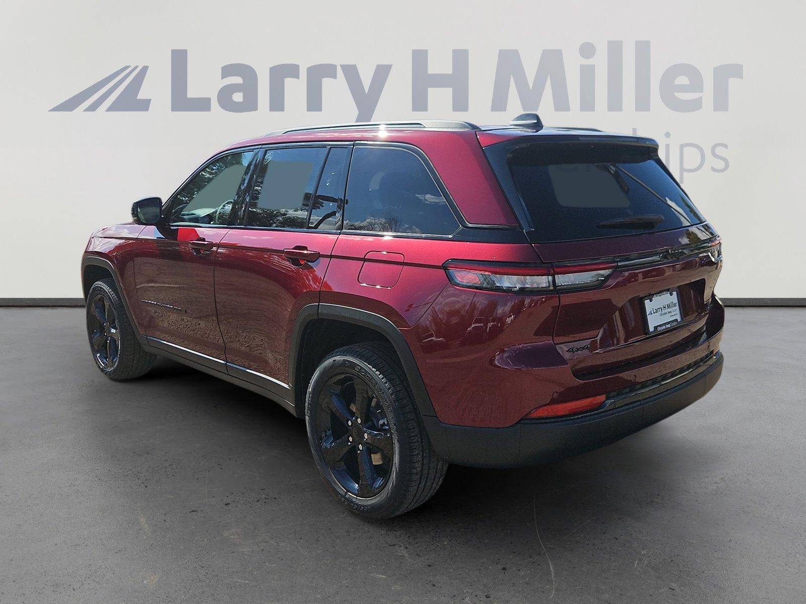 2025 Jeep Grand Cherokee Limited photo 4