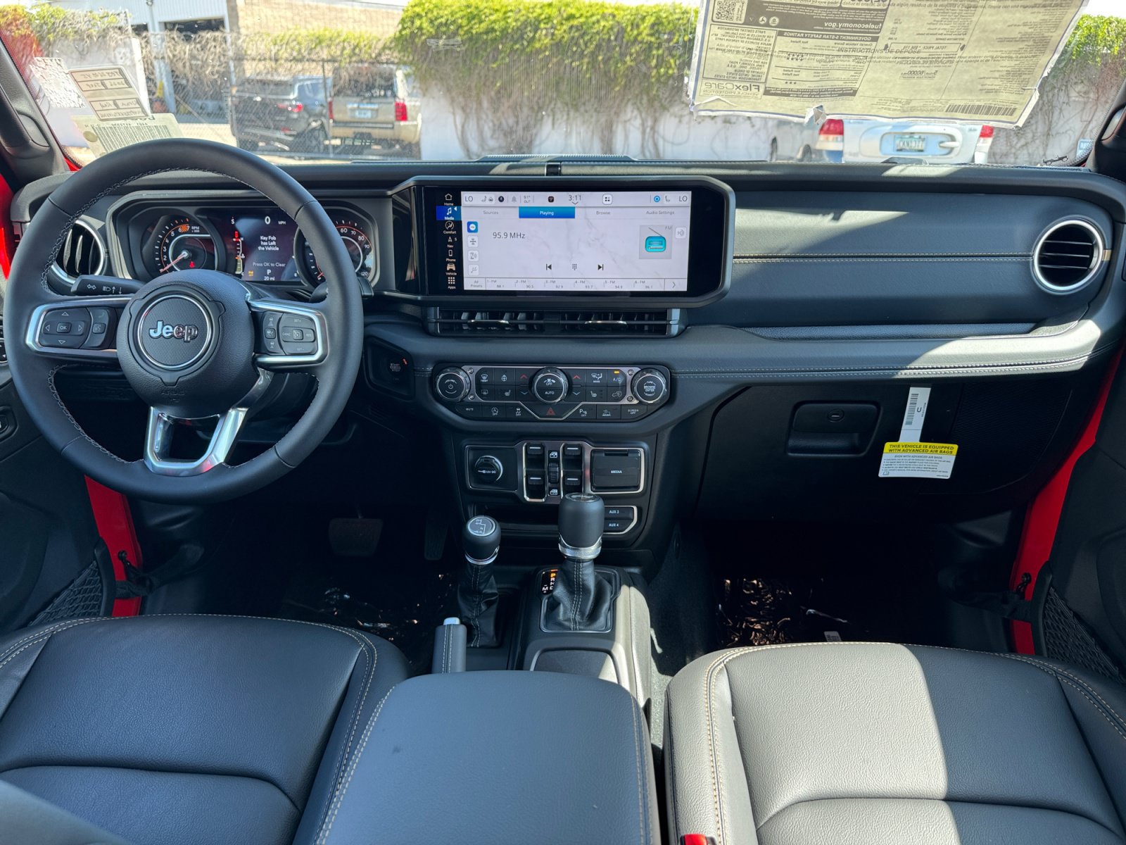 2026 Jeep Wrangler 4-Door Sahara - Photo 21