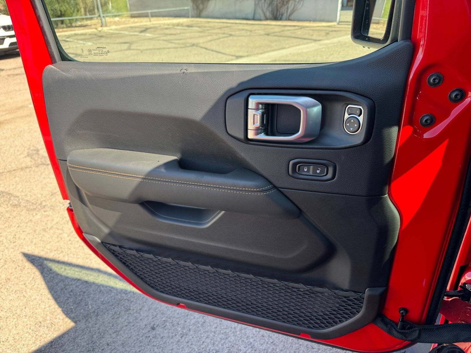 2026 Jeep Wrangler 4-Door Sahara - Photo 14