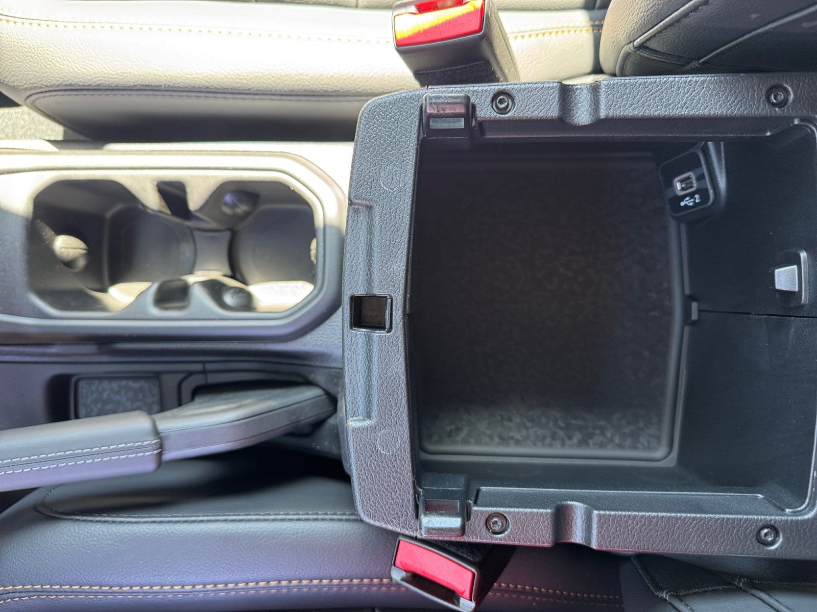 2026 Jeep Wrangler 4-Door Sahara - Photo 16