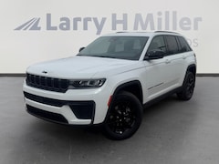 2026 Jeep Grand Cherokee Laredo Altitude 4 Door Sport Utility 4x2