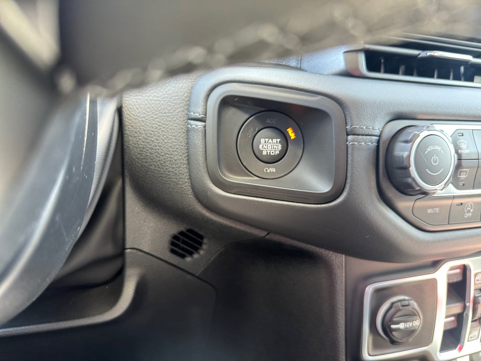 2026 Jeep Wrangler 4-Door Rubicon - Photo 31