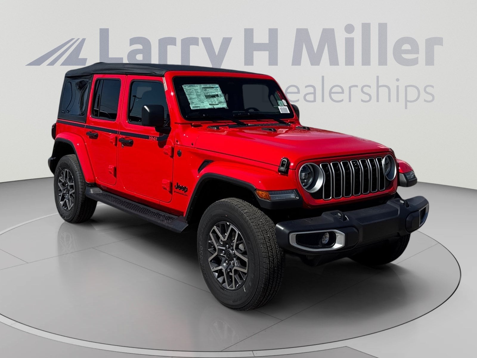 2026 Jeep Wrangler 4-Door Sahara - Photo 8