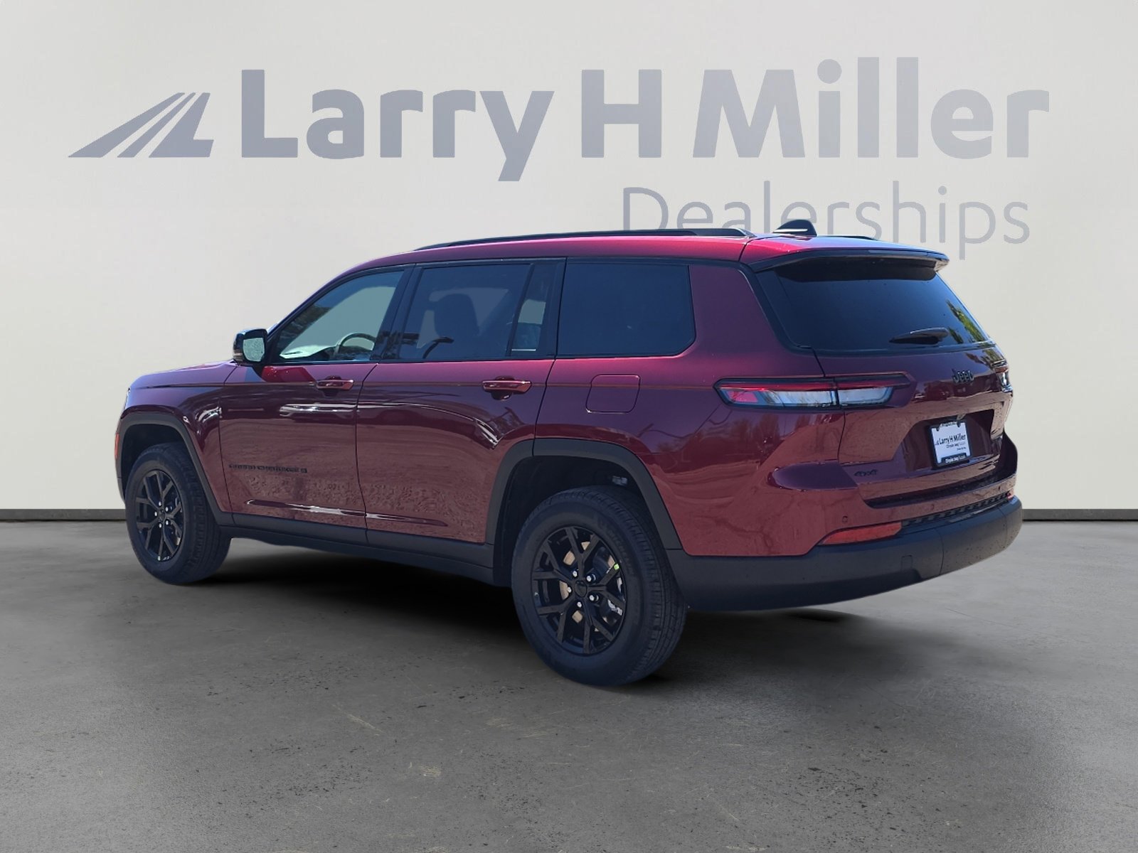 2025 Jeep Grand Cherokee Altitude X photo 4