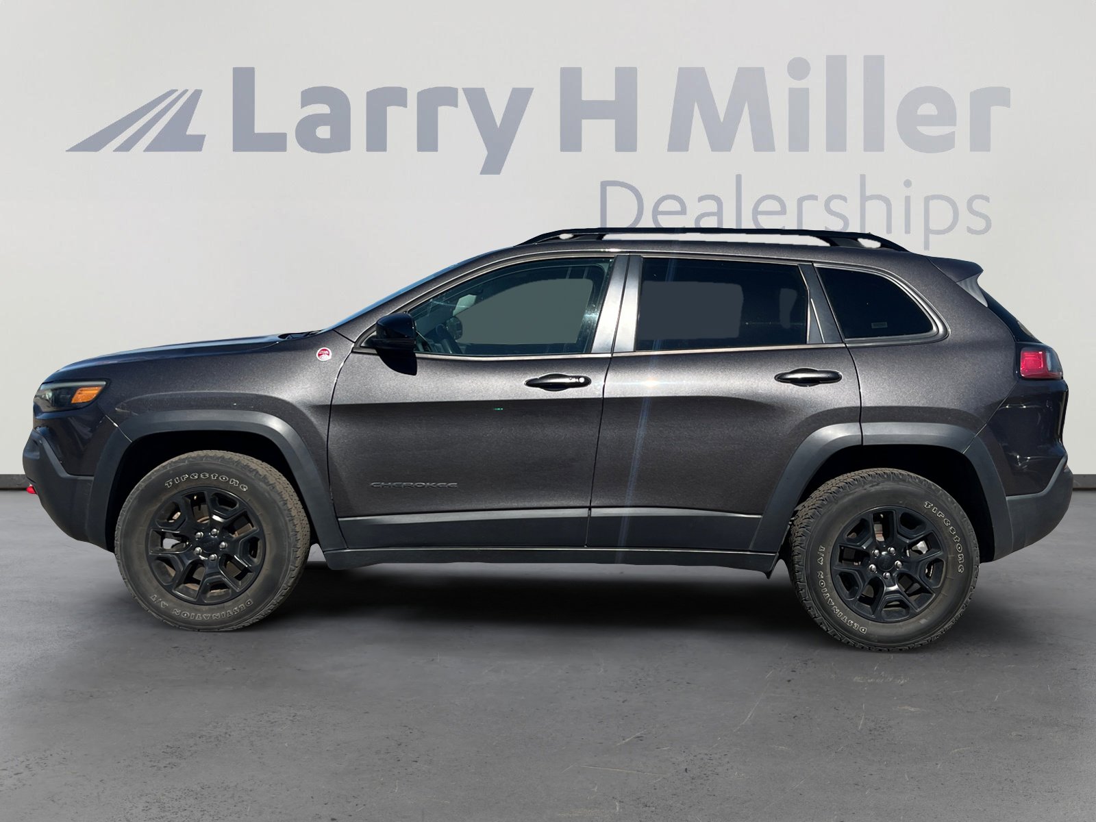 2022 Jeep Cherokee Trailhawk photo 3
