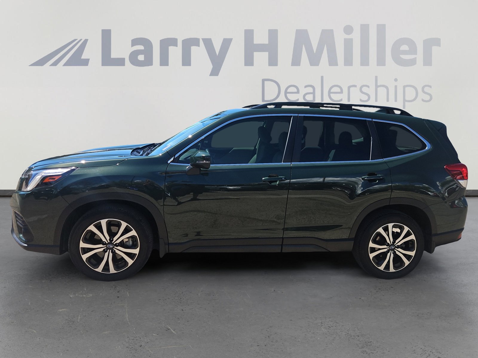 2023 Subaru Forester Limited photo 3