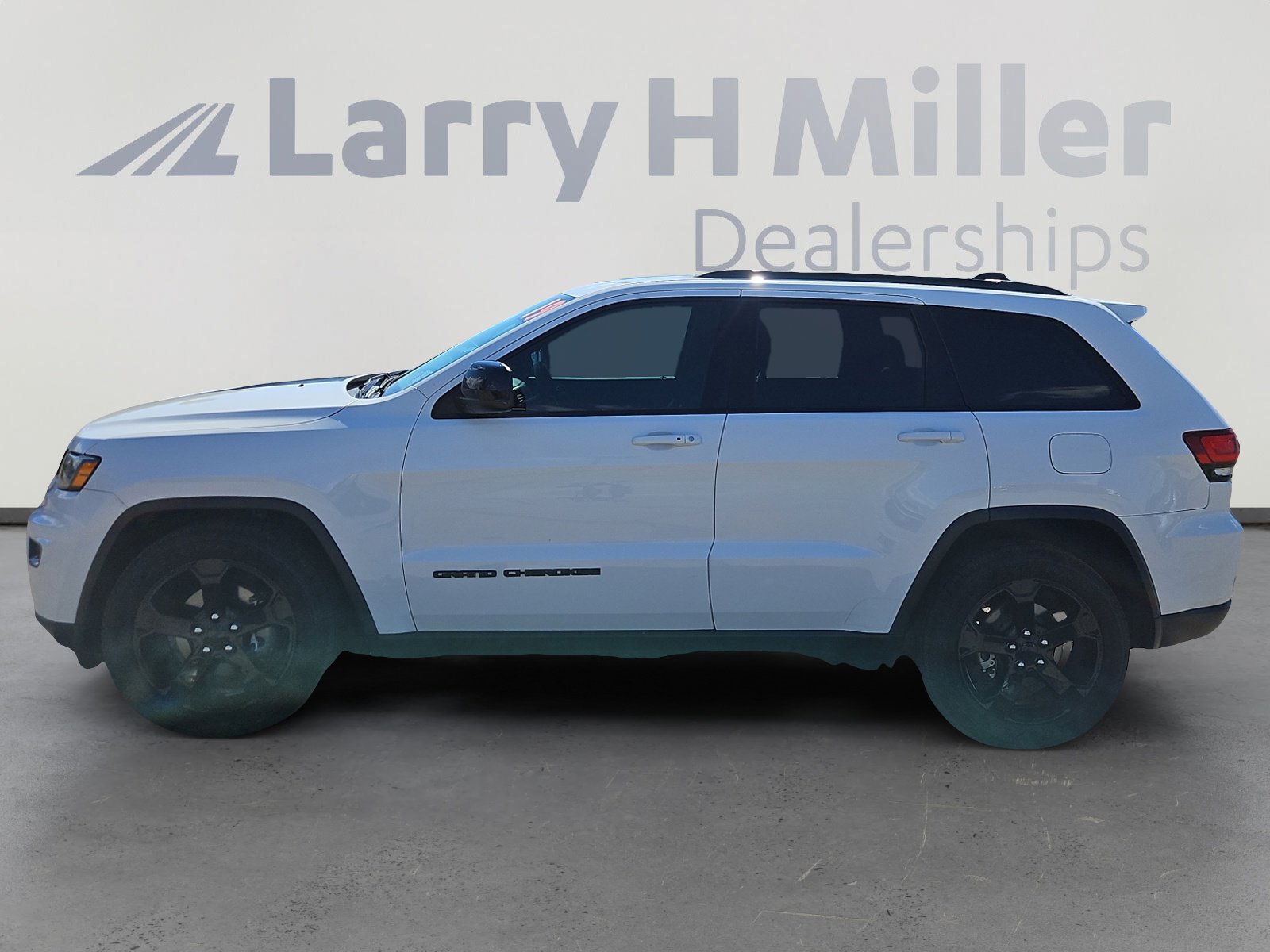 2019 Jeep Grand Cherokee Laredo Upland photo 3