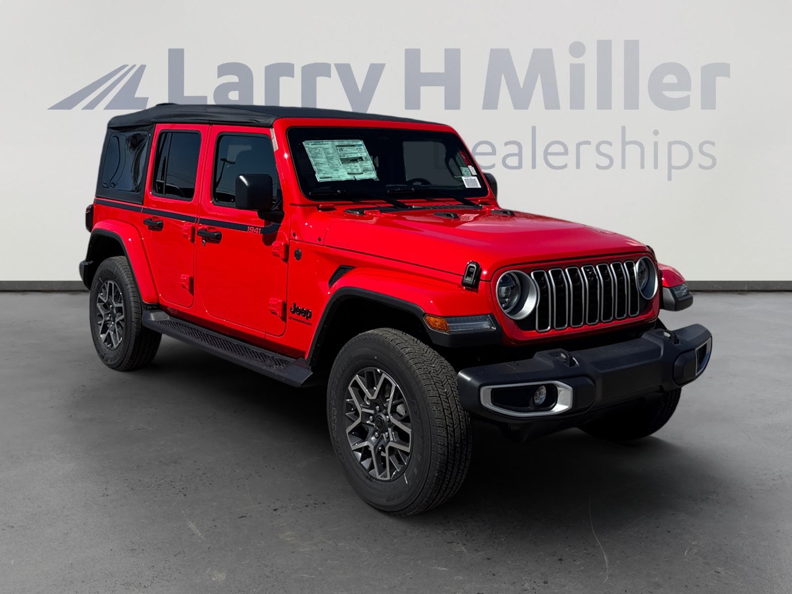 2026 Jeep Wrangler 4-Door Sahara - Photo 8