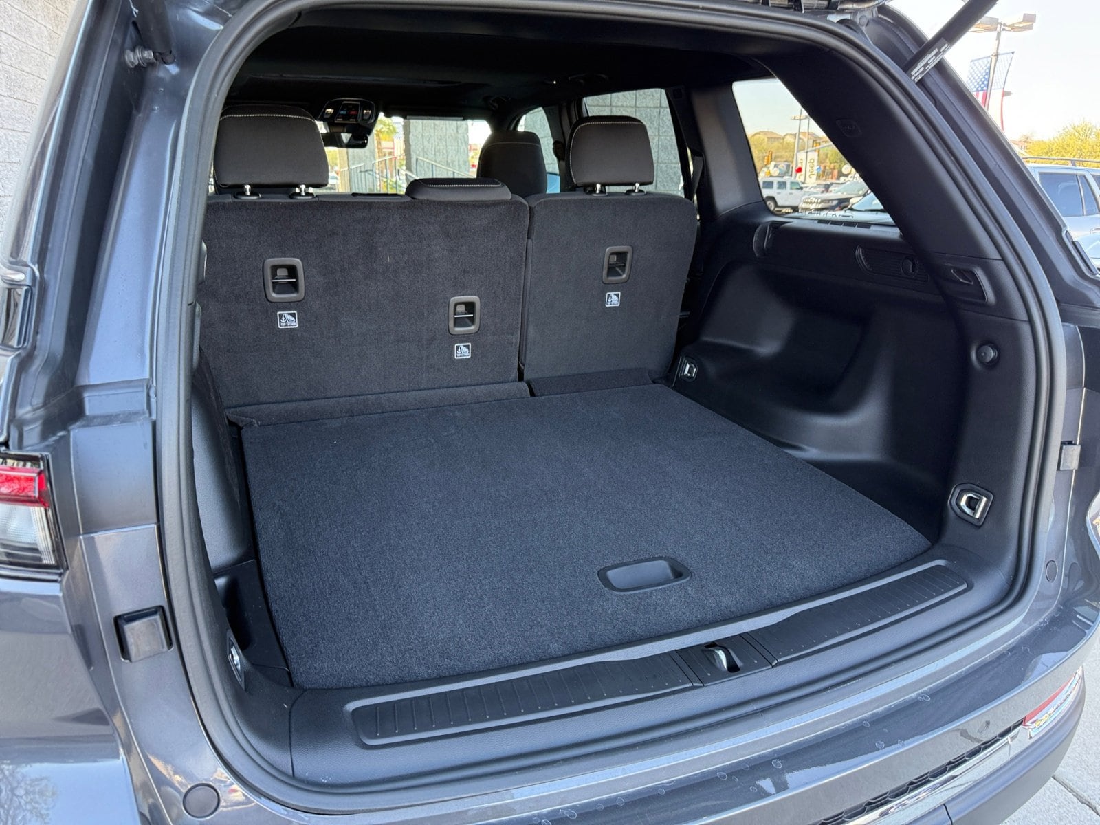 2025 Jeep Grand Cherokee Laredo - Photo 24