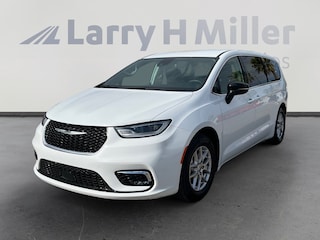 Used 2024 Chrysler Pacifica Touring L Van Passenger Van Tucson, AZ
