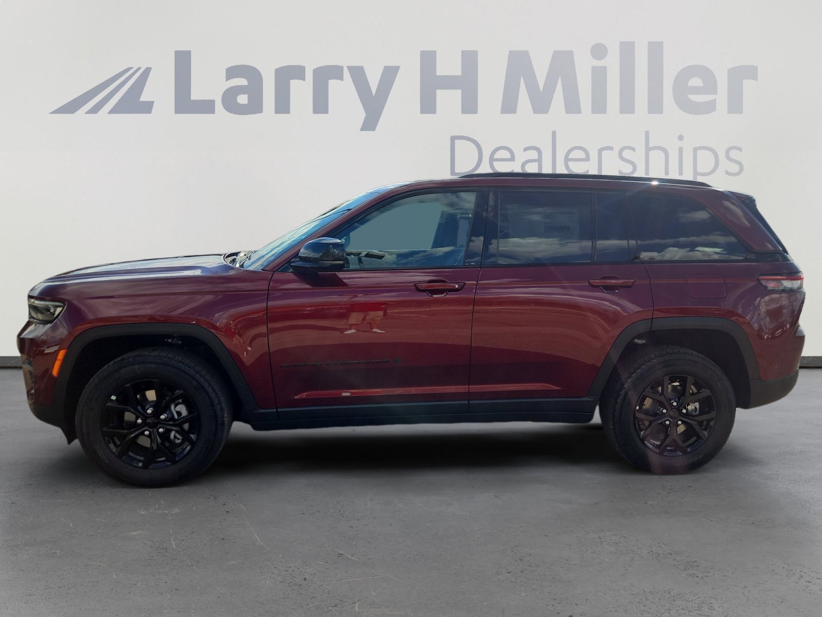 2025 Jeep Grand Cherokee Altitude X photo 3