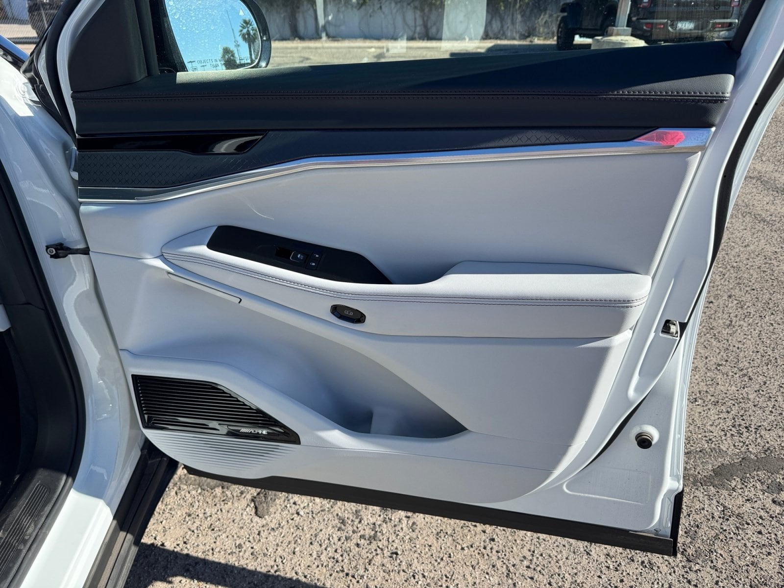 2025 Jeep Wagoneer S Limited - Photo 17