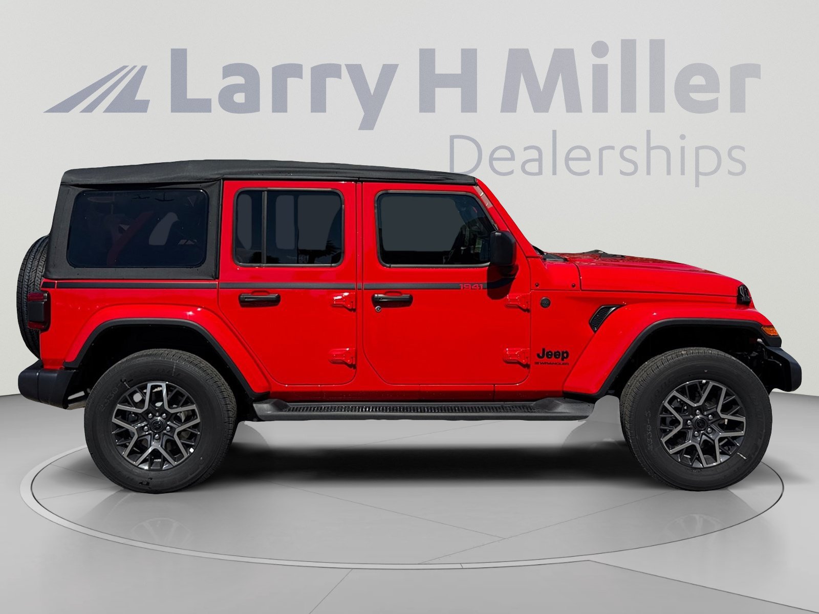 2026 Jeep Wrangler 4-Door Sahara - Photo 7
