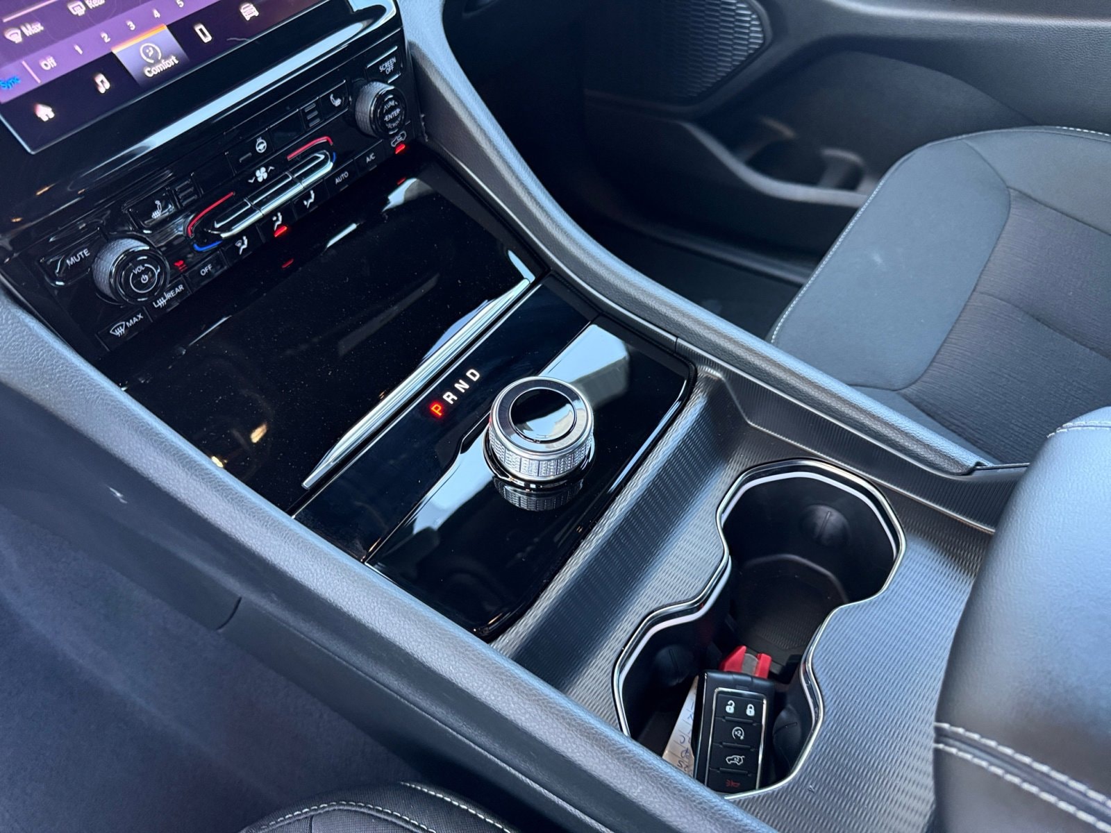 2025 Jeep Grand Cherokee Laredo - Photo 16