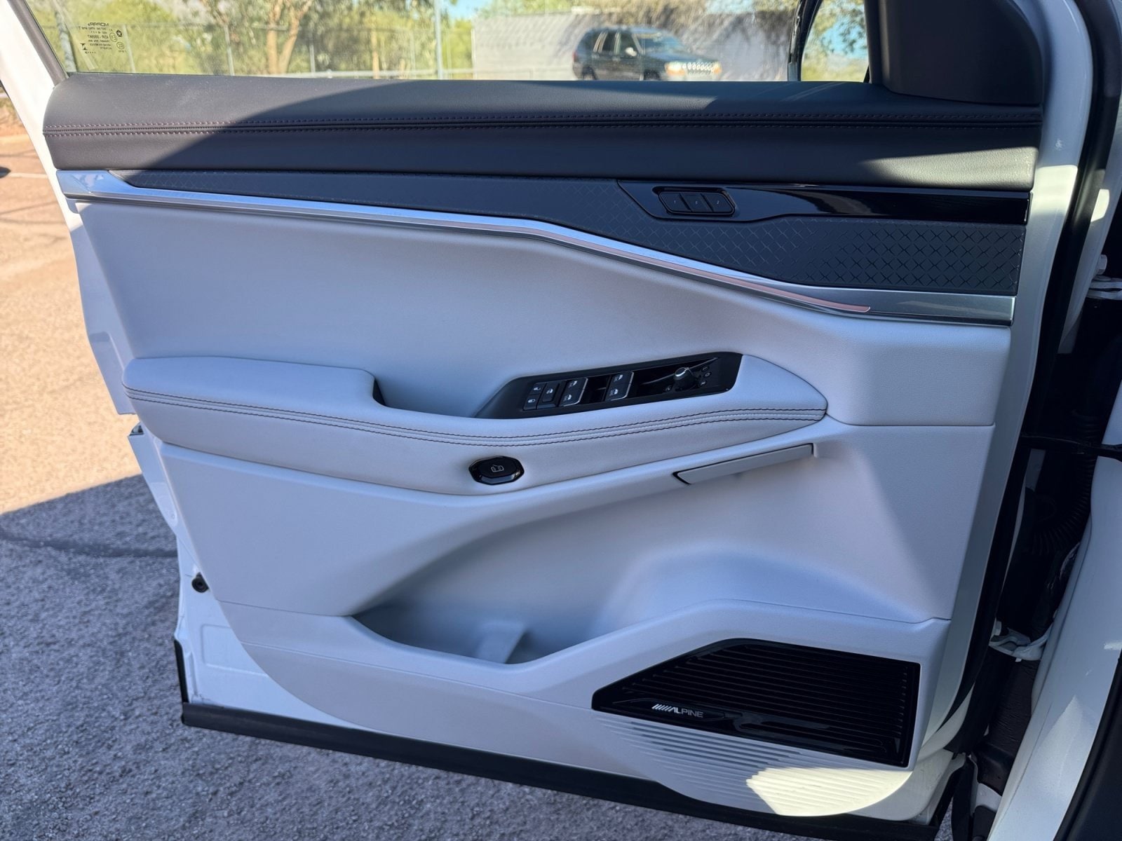 2025 Jeep Wagoneer S Limited - Photo 14