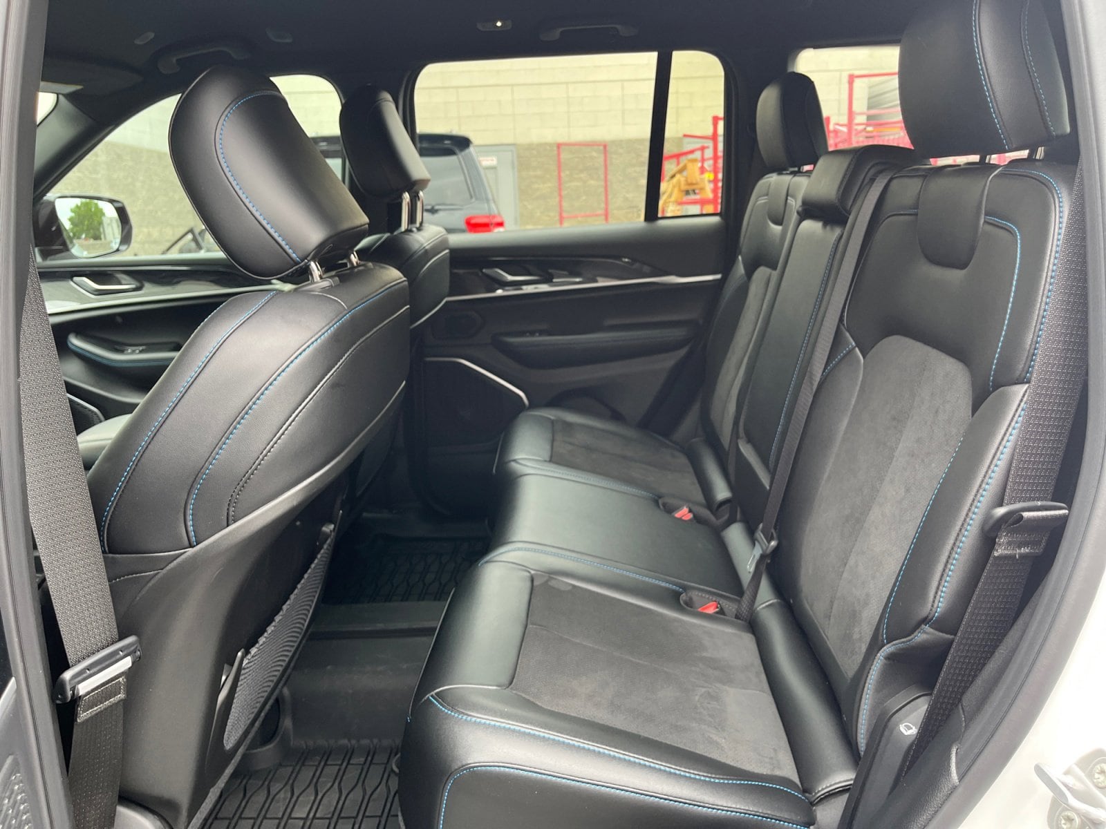 2025 Jeep Grand Cherokee Trailhawk 4xe - Photo 25