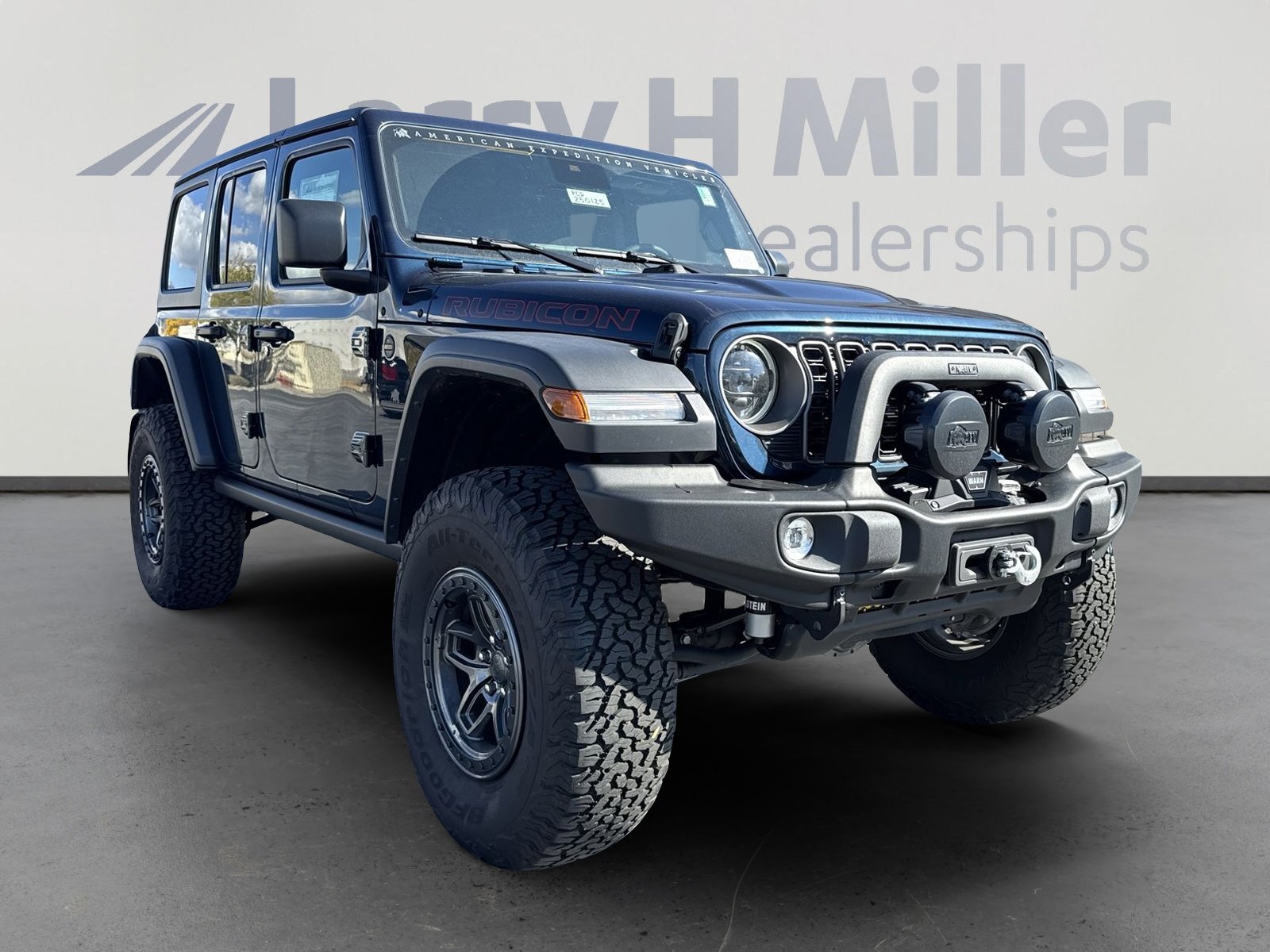 2025 Jeep Wrangler Rubicon Sport photo 2